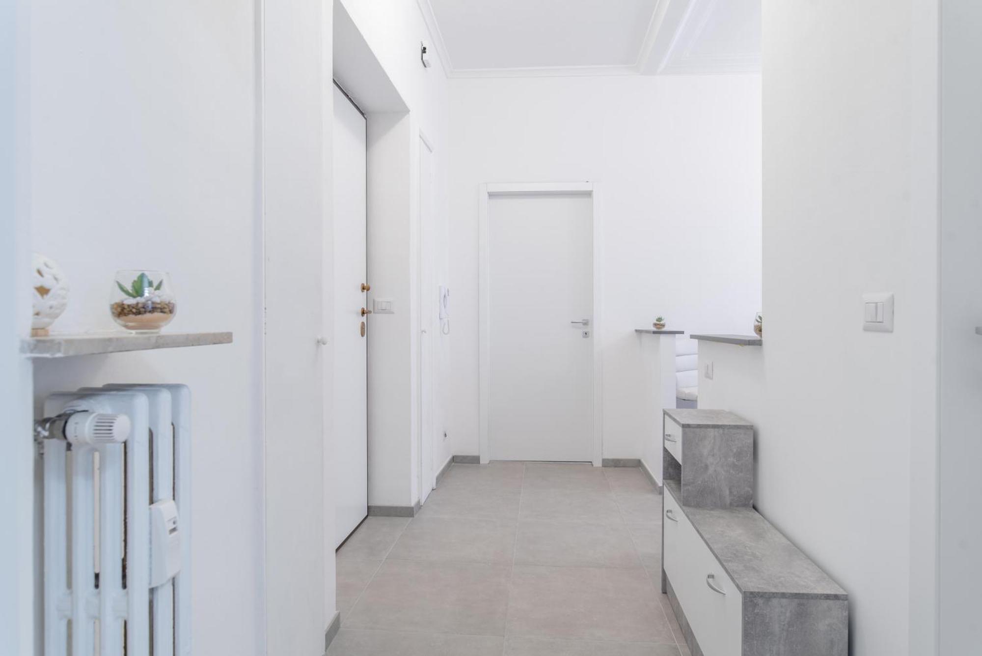 Bright And Flat - Metro & Station Nearby Appartement