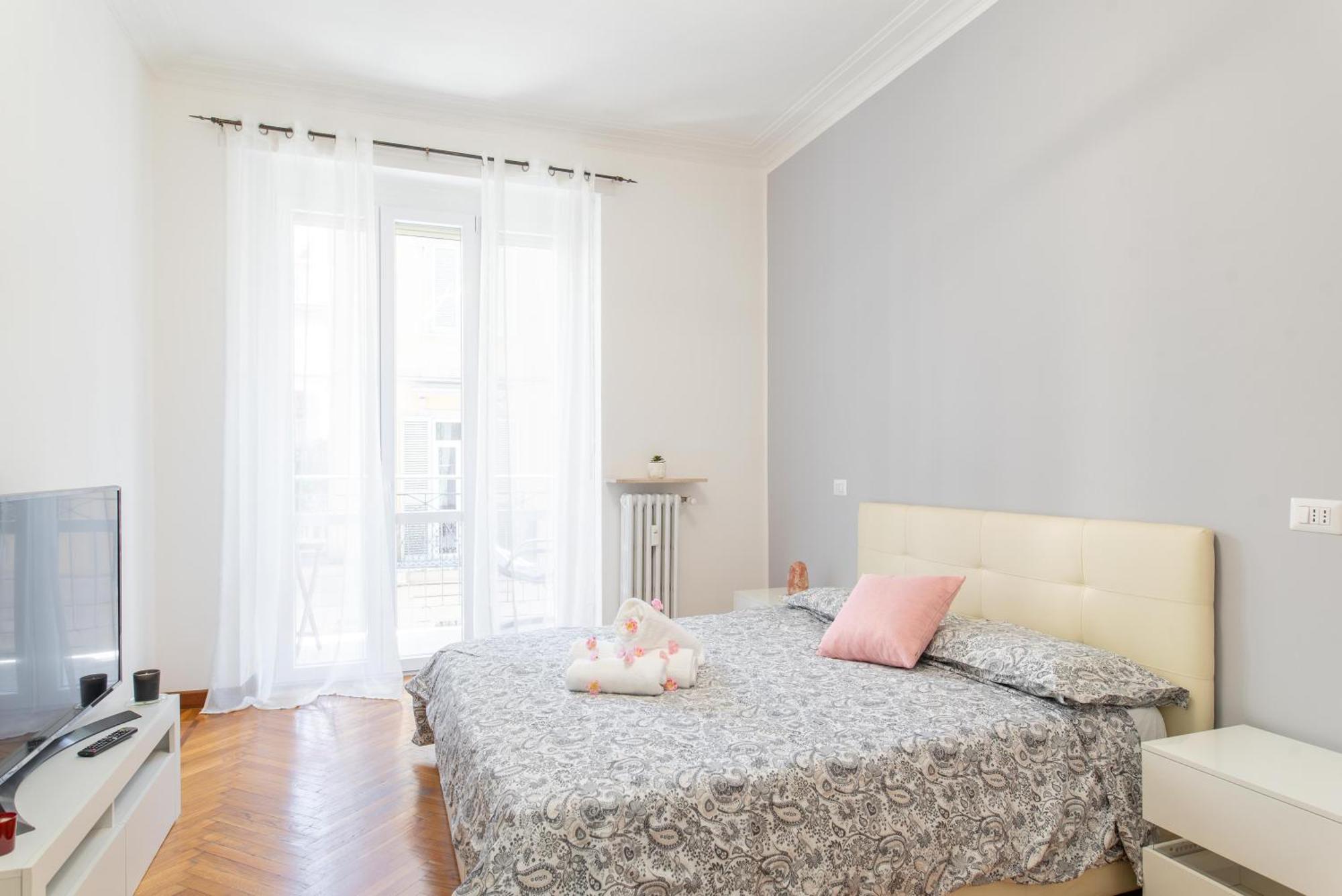 Bright And Flat - Metro & Station Nearby * Torino